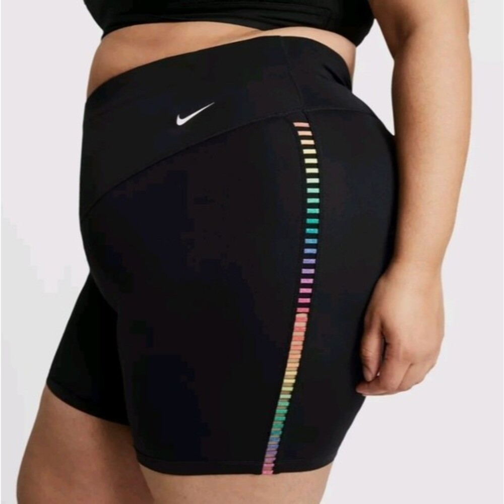 Nike One Women's Black/Rainbow Ladder Training Midrise Tight Fit Stretch Shorts